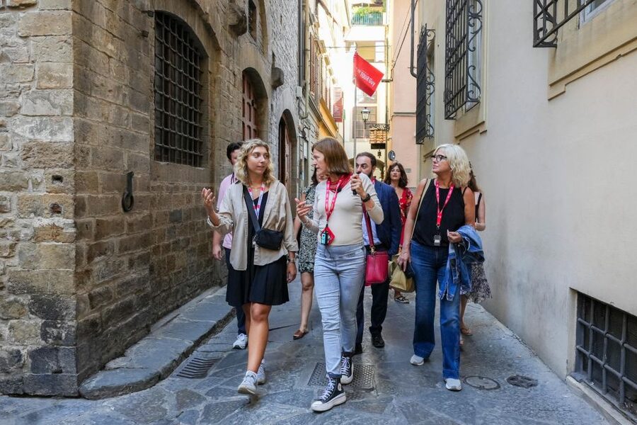 Florence: Walking Tour with David, Duomo & Uffizi Gallery - Key Points at a Glance
