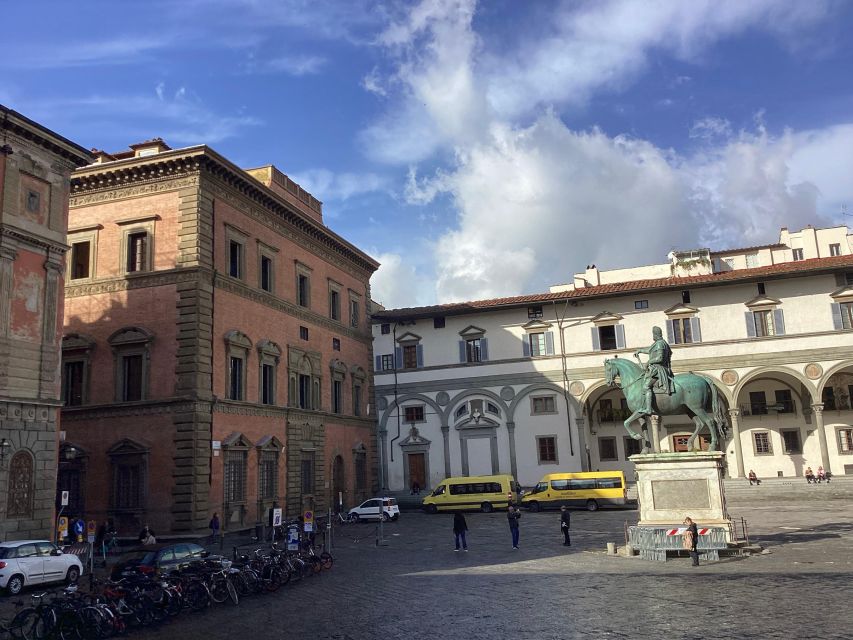Florence: Wine Windows Walk with Wine Tasting and Appetizers - Piazza degli Antinori leads into the tasting