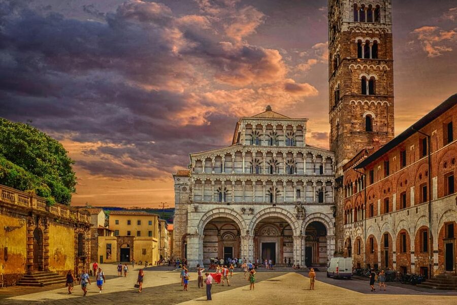 From Florence: Cinque Terre guided tour with Lucca - Corniglia and an important route detail