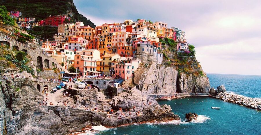 From Florence: Cinque Terre guided tour with Lucca - Lucca: a calmer finish in 50 minutes