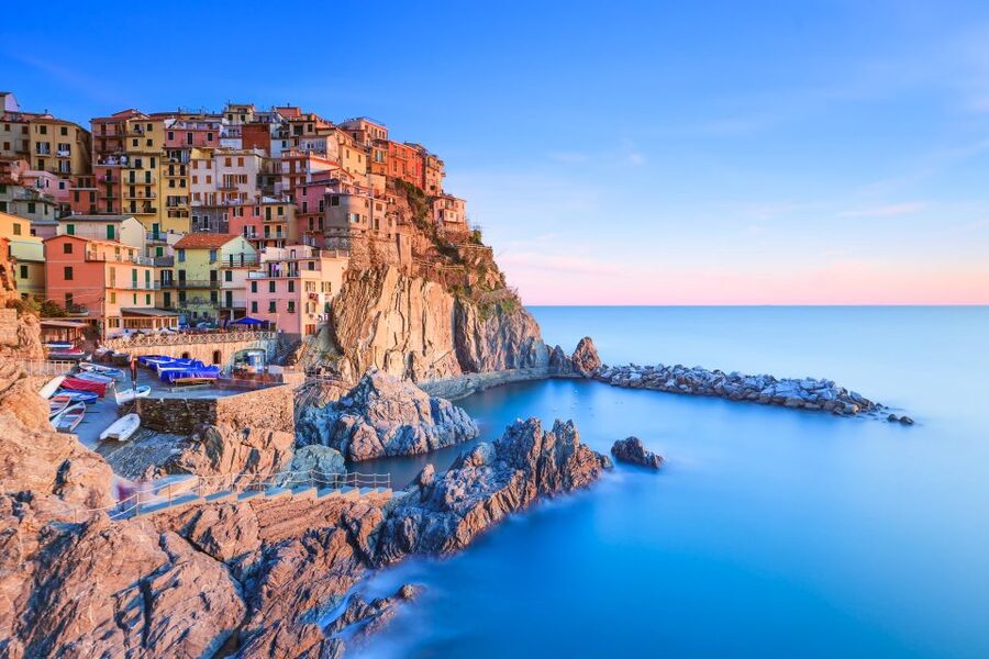 From Florence: Cinque Terre & Pisa Leaning Tower Day Tour - Manarola offers a quieter hour