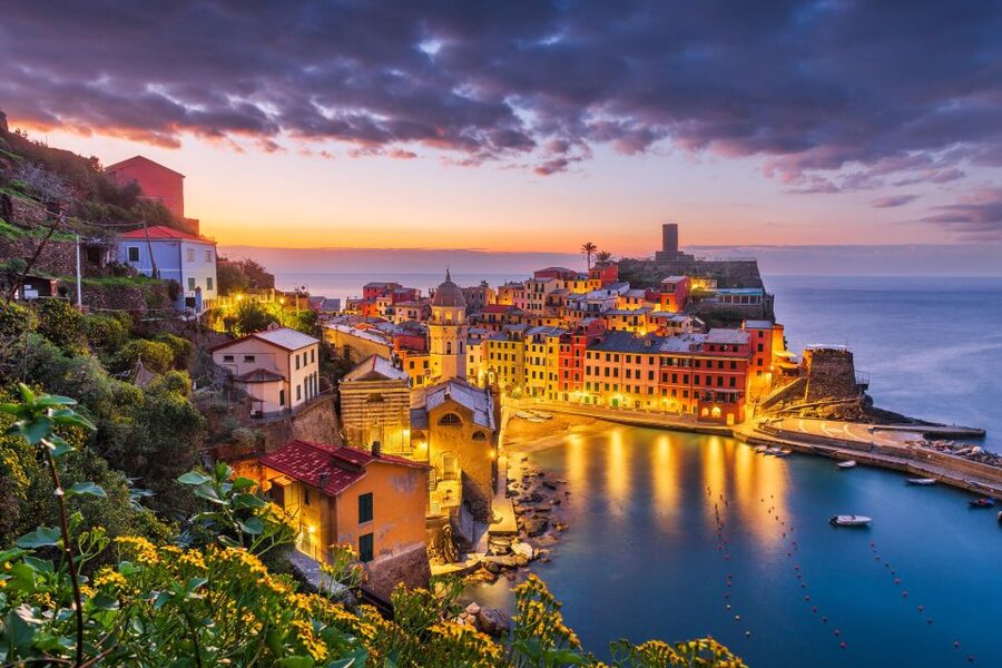 From Florence: Cinque Terre & Pisa Leaning Tower Day Tour - The guide can make or break the day