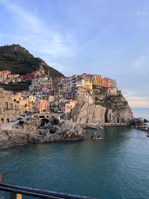 From Florence: Cinque Terre Private Day Trip - The two-hour ride from Florence to the coast