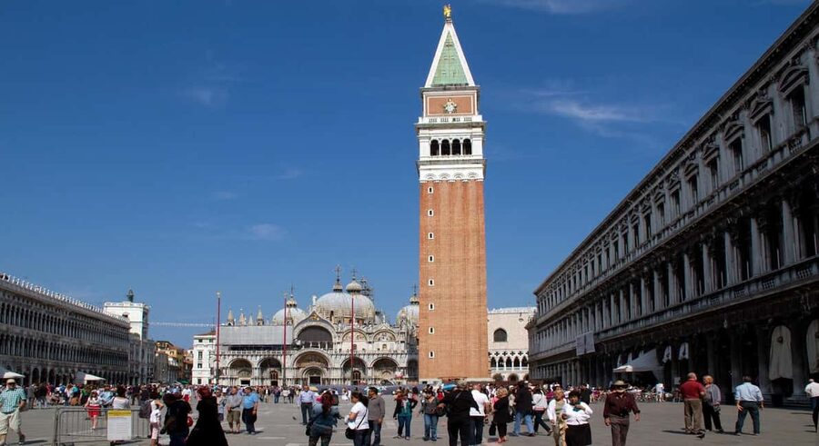From Florence: Explore Venice in a Full Day Tour by Train - The optional gondola ride