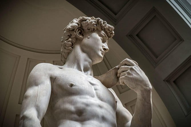 From Florence: Fiesole and Botanical Garden Golf Cart Tour - What guides add to the experience
