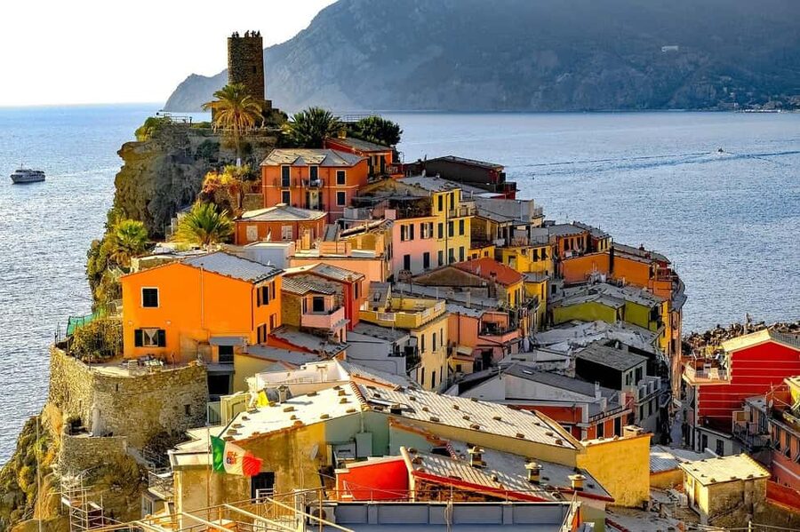 From Florence: Full-Day Private Cinque Terre Tour with Pisa - Pisa in 50 minutes: a focused final stop