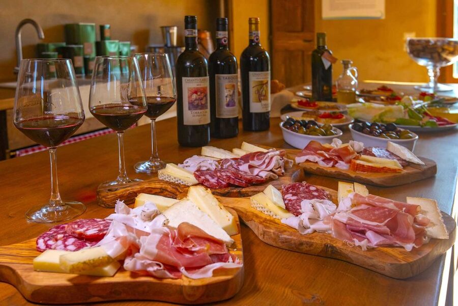 From Florence: Horseback Ride and Olive Oil and food tasting - What the guide and group setup mean for you