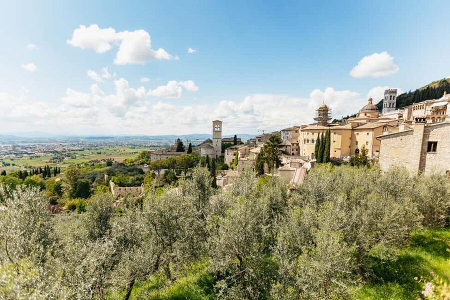 From Florence: Orvieto and Perugia Tour with Church Visits - What this Florence to Umbria day trip really offers