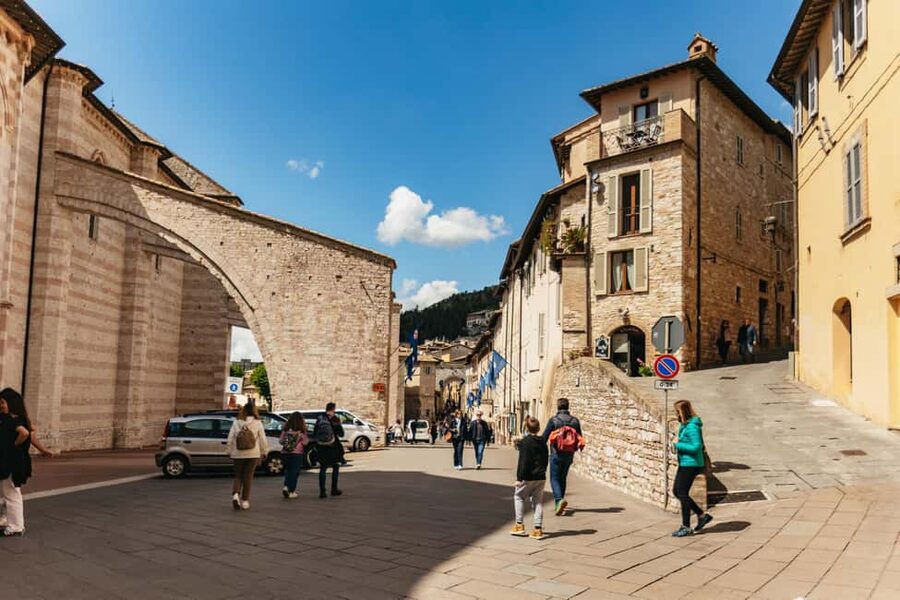 From Florence: Orvieto and Perugia Tour with Church Visits - Santa Maria degli Angeli and the chapel within a church