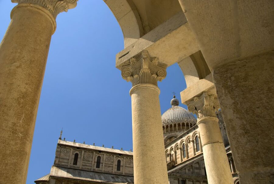 From Florence: Private Half-Day and Guided Tour of Pisa - Seeing the Leaning Tower up close