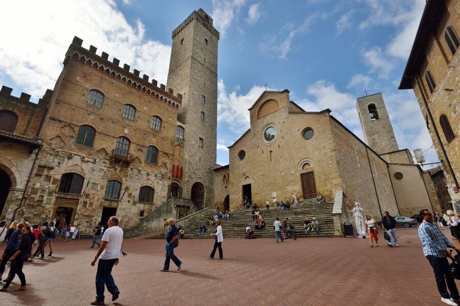 From Florence: Private Siena, San Gimignano + wine tasting - Is $495.73 per person good value?