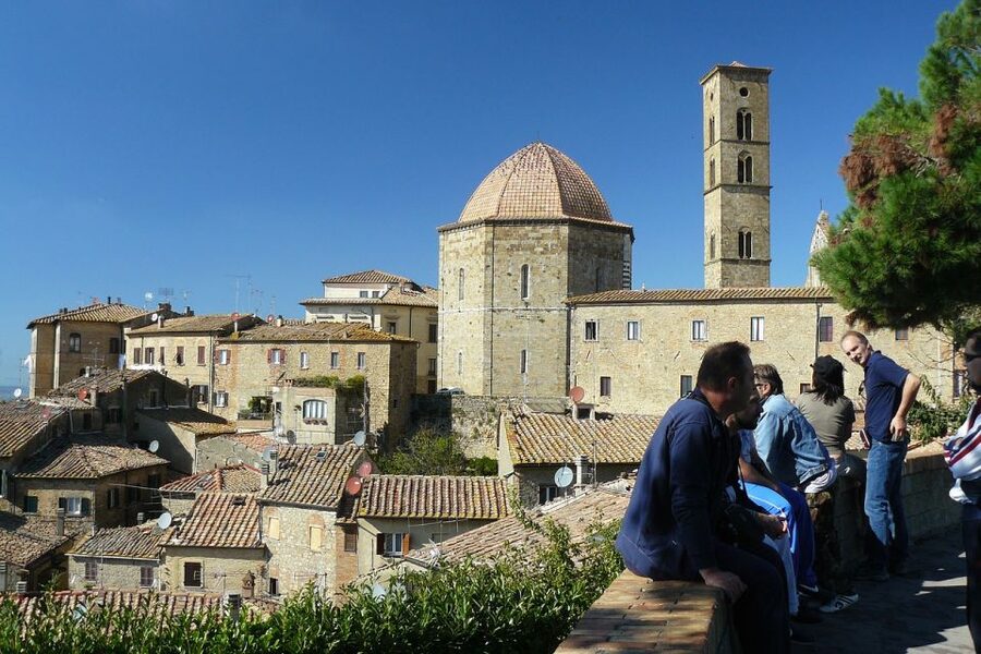 From Florence: PRIVATE Tour of San Gimignano and Volterra - Lunch in a local Tuscan setting