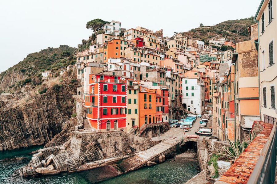 From Florence: Seaside Beauty Day Trip to Cinque Terre - Why a Florence day trip to Cinque Terre makes sense