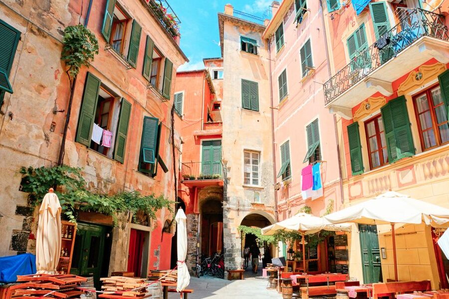 From Florence: Seaside Beauty Day Trip to Cinque Terre - Who will enjoy this day most