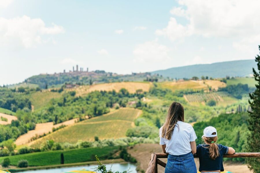 From Florence: Siena, San Gimignano, Pisa & Lunch at Winery - Meeting the coach at Santa Maria Novella