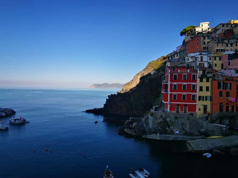 From Florence: Small-group to Cinque Terre and Pisa Day Tour - Riomaggiore: steep lanes and a pebble beach