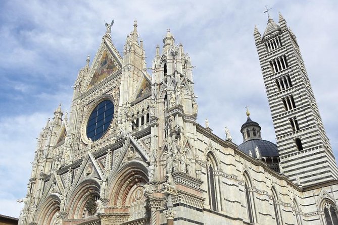 From Florence: Tour to Siena and San Gimignano by Minivan - Monteriggioni: a 20-minute look at a walled village