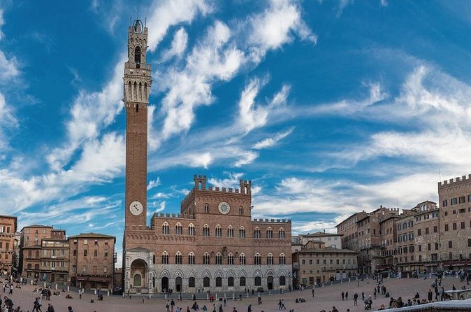 From Florence: Tour to Siena and San Gimignano by Minivan - What the guiding style seems to offer
