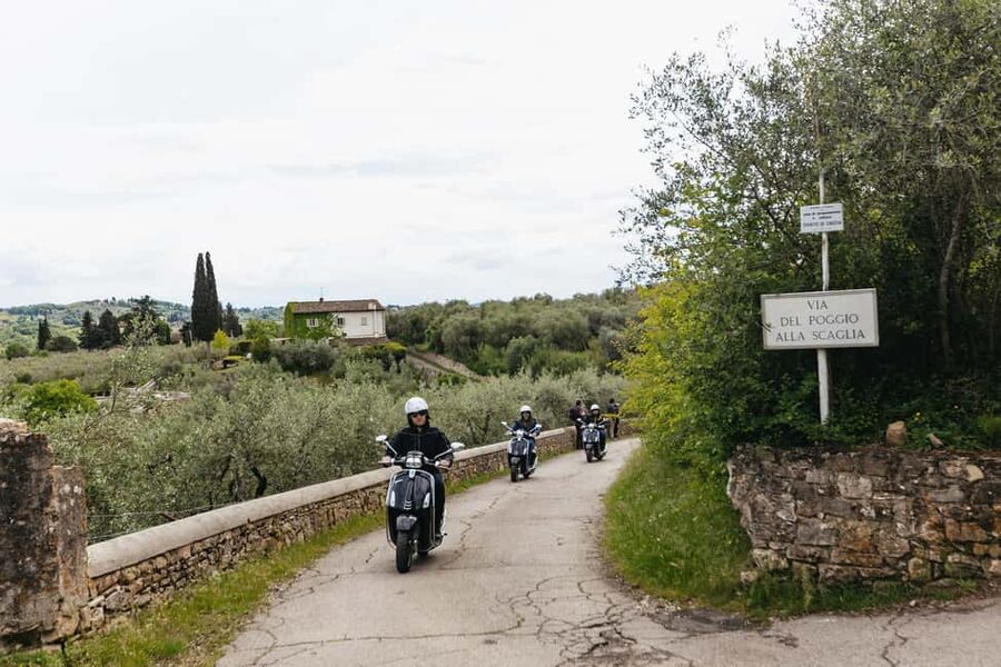 From Florence: Tuscan Countryside Vespa Tour with Tastings - Florence Views Before the Countryside