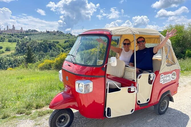 From Florence:Tuscany Tuk Tuk with Lunch, Wine & San Gimignano - Why the tuk-tuk changes the Chianti experience