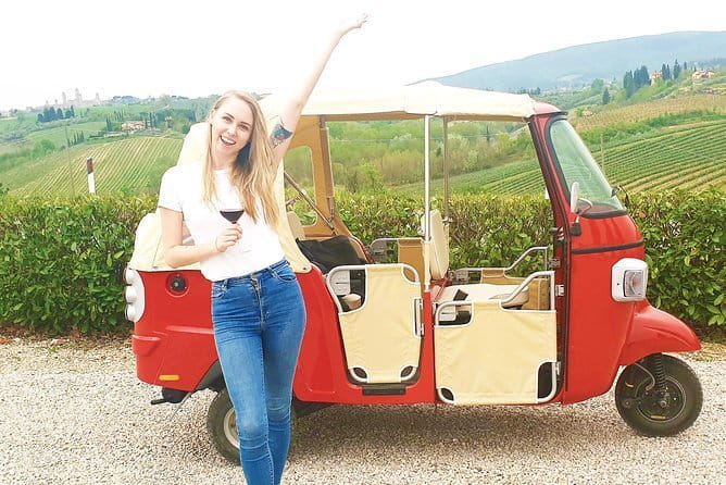 From Florence:Tuscany Tuk Tuk with Lunch, Wine & San Gimignano - Who will enjoy this day most