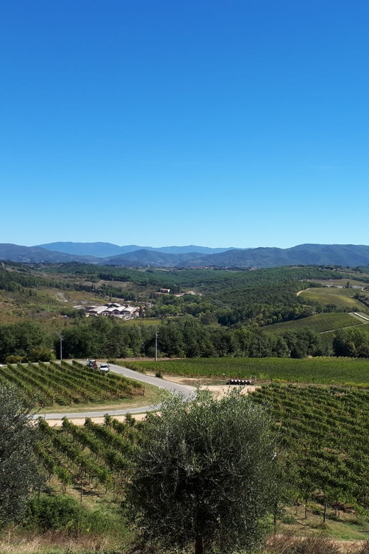 From Florence: Vintage Fiat 500 Chianti & Tuscany Wine Tour - Leaving Florence in a little Italian classic