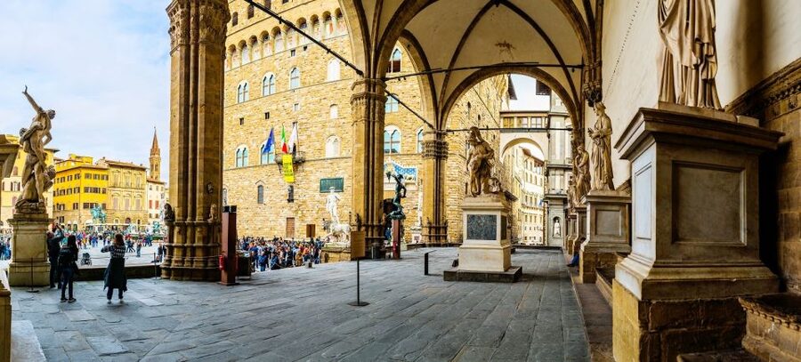 From Rome: Florence Uffizi & Accademia Guided Tour - Guides, language, and the feel of the day