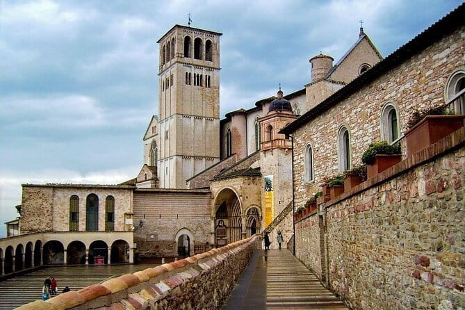 Full Day Private Guided Tour to Assisi and Cortona from Florence - Key points to know before booking