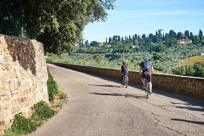 Full-Day Tuscany and Chianti Hills Bike Tour With Lunch at Farm - From Via del Campuccio to the first Florence view