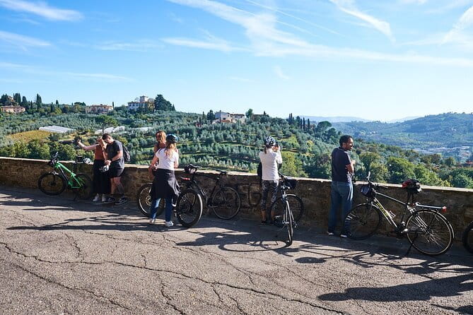 Full-Day Tuscany and Chianti Hills Bike Tour With Lunch at Farm - Three hours at the family farm
