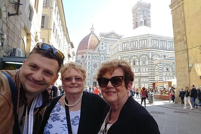 Grand Florence: Private City Tour with Uffizi, David & Lunch - Piazza della Repubblica and Florence’s open-air story