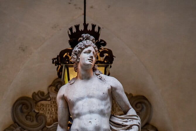 Guided Tour of Florence by Night - Piazza della Signoria, where art became public theater