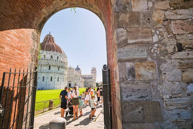 Half-Day Excursion to Pisa and the Leaning Tower from Florence - Arriving at the Square of Miracles