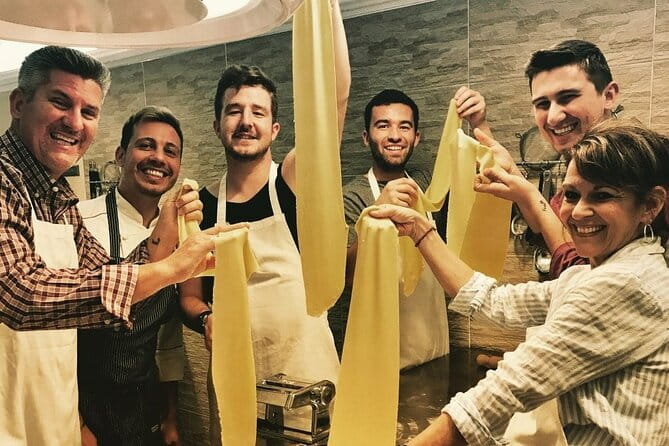Hands on Deluxe Traditional 4-course dinner with fresh pasta - Four courses instead of one pasta lesson