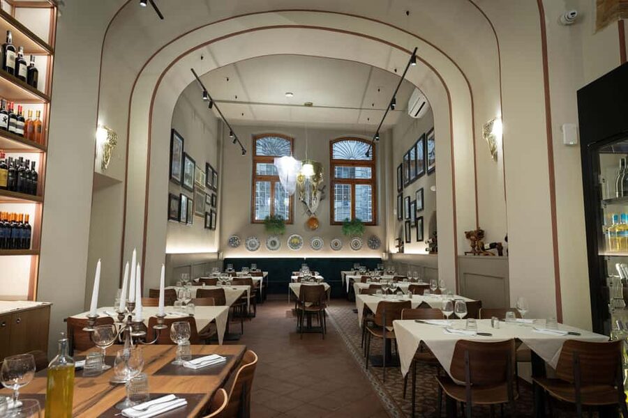 Heart of Florence: Dinner and Three Tenors Concert Ticket - Inside the historic concert venue