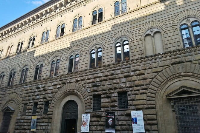 Heart of Florence Guided Walking Tour - Starting near the Medici family palace