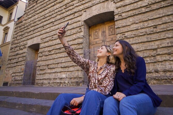Heart of Florence Guided Walking Tour - Group size, language, and guide quality