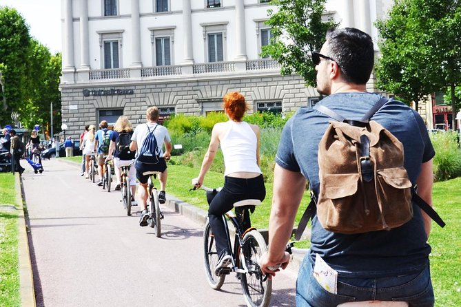 Highlights of Florence Bike Tour (E-bike Upgrade Available) - Via de’ Tornabuoni and the crossing to the Oltrarno