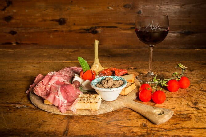 Italian Opera in Santa Monaca Church with Dinner - Should you book Italian Opera in Santa Monaca Church with Dinner?