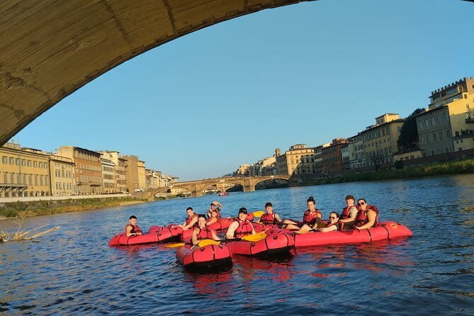Kayaking on the Arno River in Florence under the Pontevecchio Arcade - Ponte Vecchio from underneath