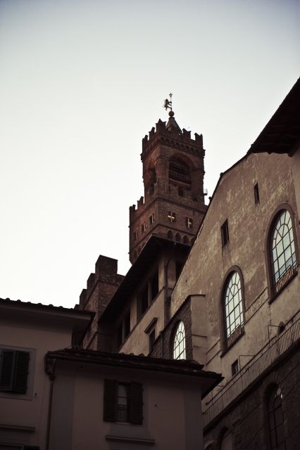 Legends of Florence: Exclusive Walking Tour by night - Starting at Piazza della Signoria