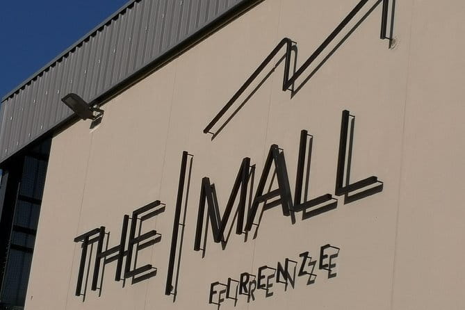Luxury Chauffeur Service THE MALL from Florence to Reggello - What the private format changes