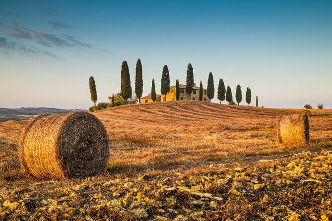 Medieval Tour in Monteriggioni and Val d'Orcia from Florence - Monteriggioni and its old stone walls