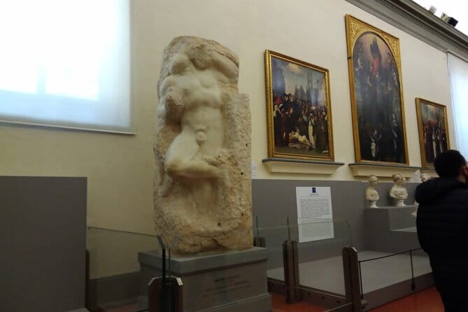 Michelangelo's David Tour in the Accademia (Tickets NOT included) - Why the original David deserves your time