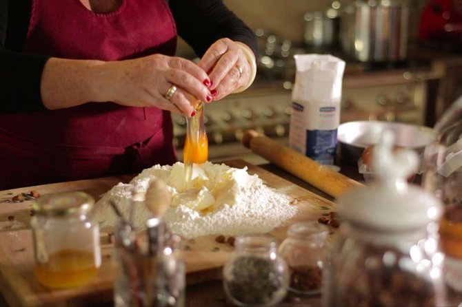 Montalcino Cooking Class and lunch with the local lady - What happens at Artemisia Viaggi