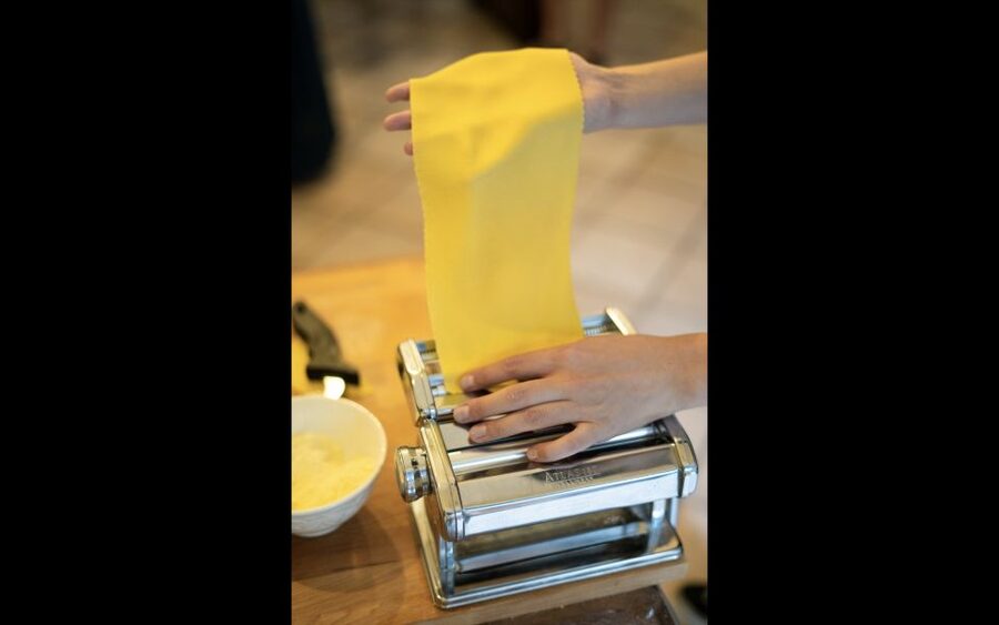 Neighborhood shopping & Homemade Pasta ! - Practical advice before you go
