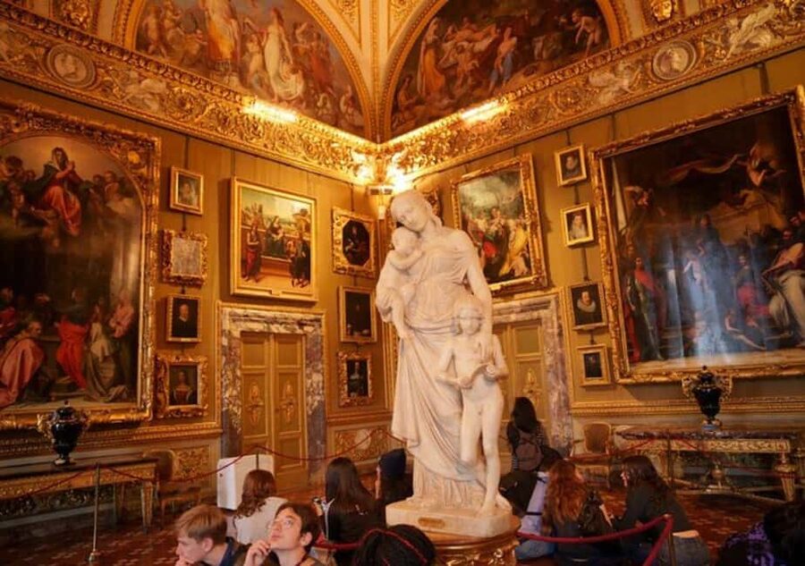 Palatina Gallery and Pitti Guided Tour in Florence - Meeting at Piazza de’ Pitti