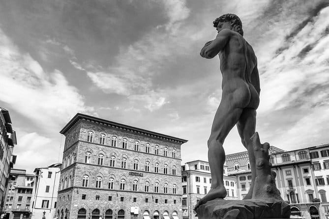 Palazzo Vecchio guided experience with entrance ticket - The art is better with a guide than alone