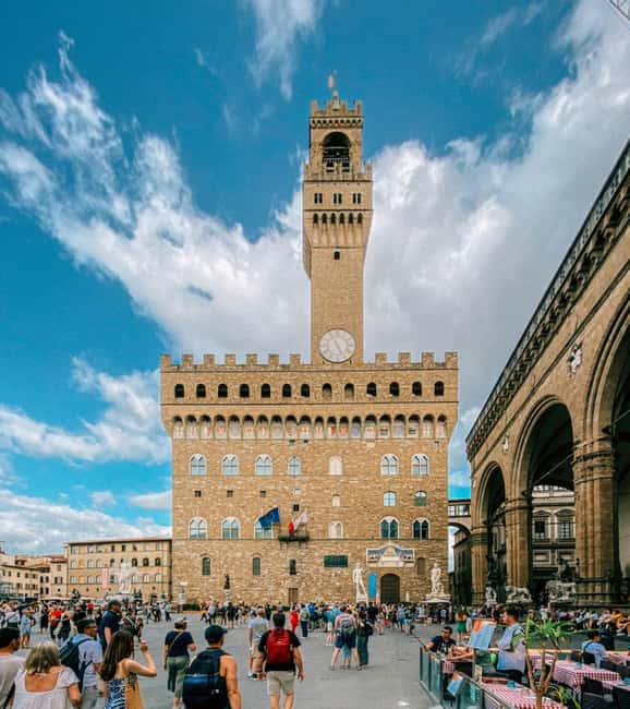 Palazzo Vecchio: Magnificent Private Tour - The chapel and bedroom: power in private form