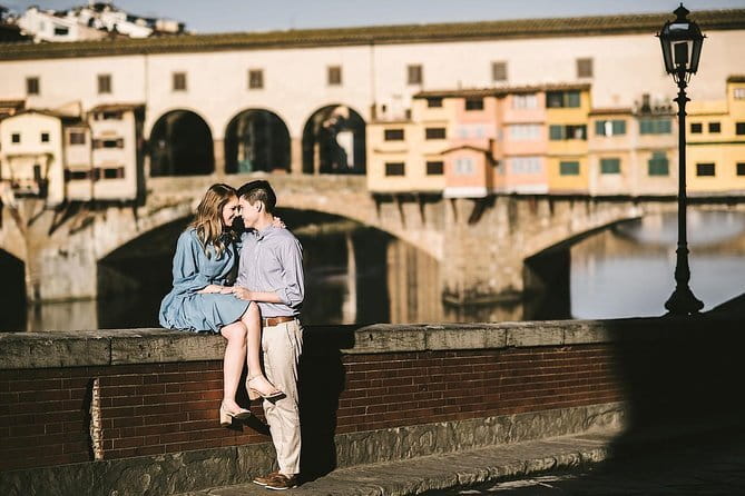 Photo Shoot in Florence with a Professional Photographer - Families, couples, friends, and proposals